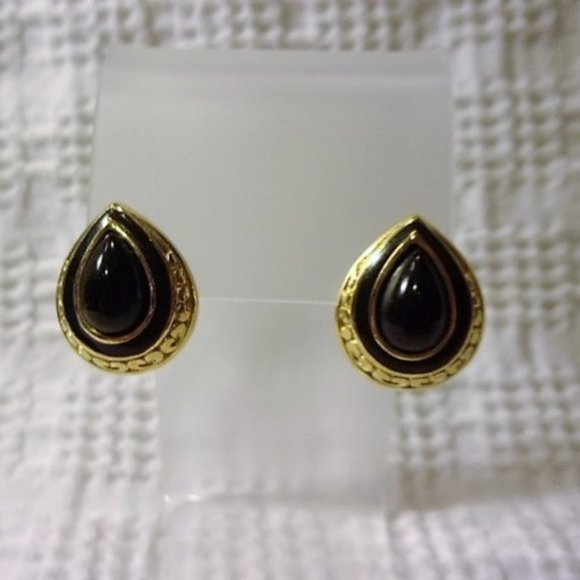 "Trifari Black Gold Teardrop Pierced Earrings " - Picture 1 of 4